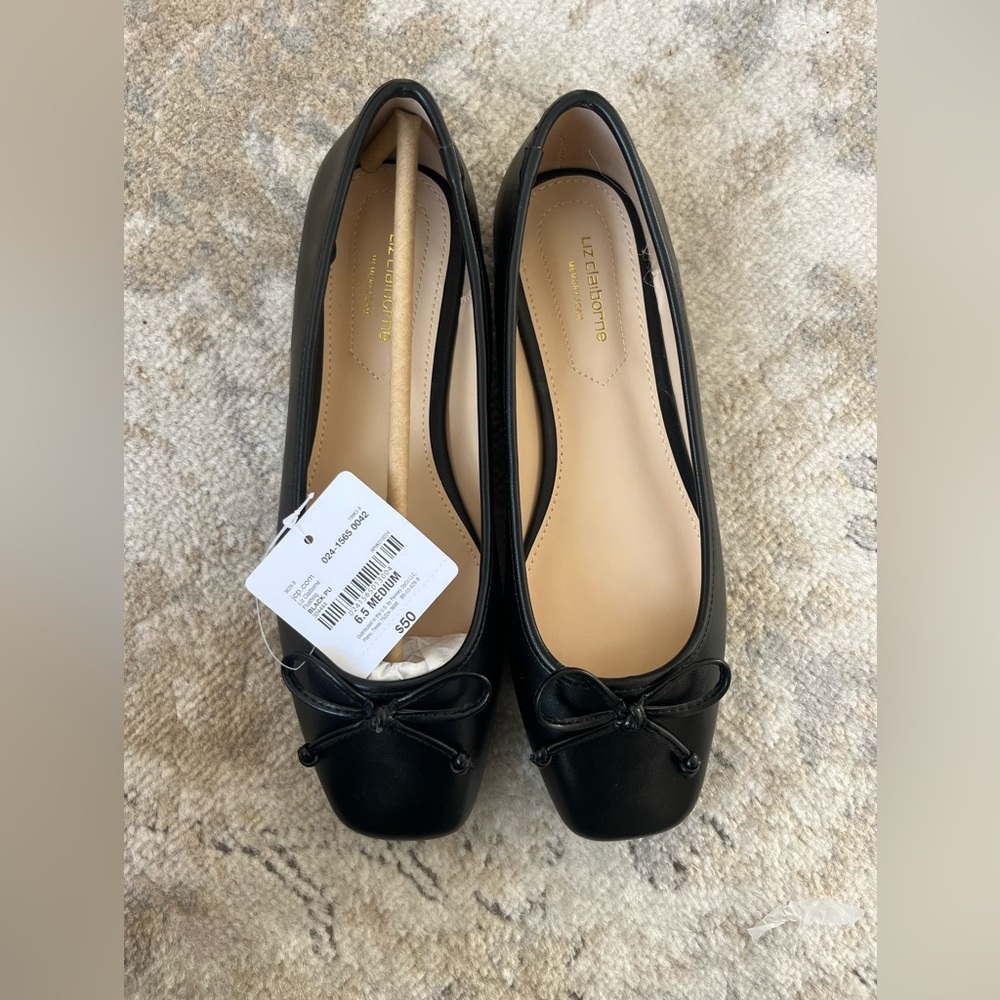 BRAND NEW LIZ CLAIBORNE BALLET FLATS